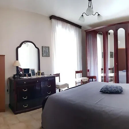Via Roma B&B 3*
